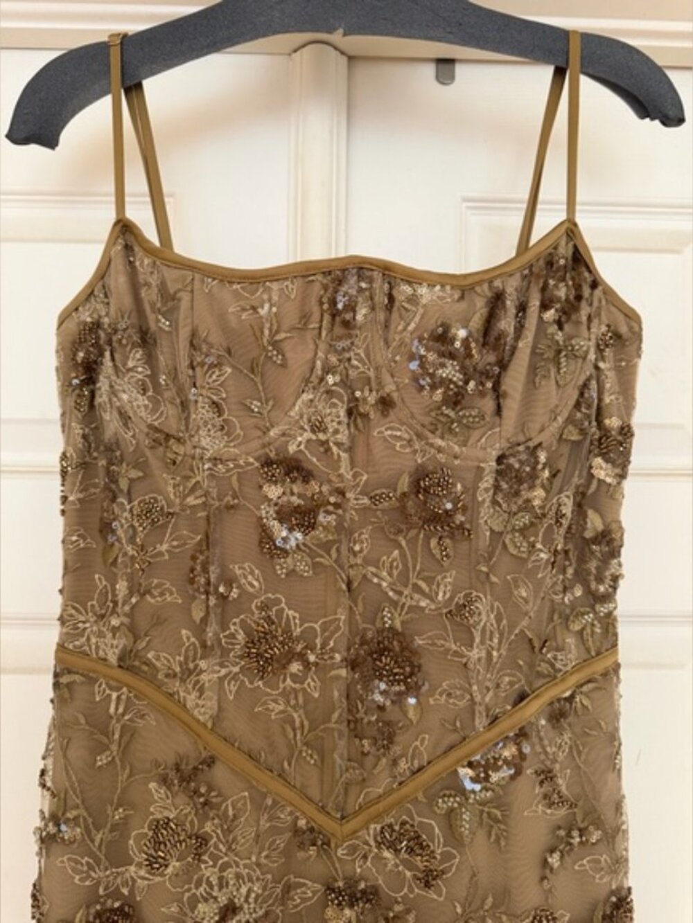 House Of CB Elegant Gold Floral Embroidered Gown. - Picture 4 of 15